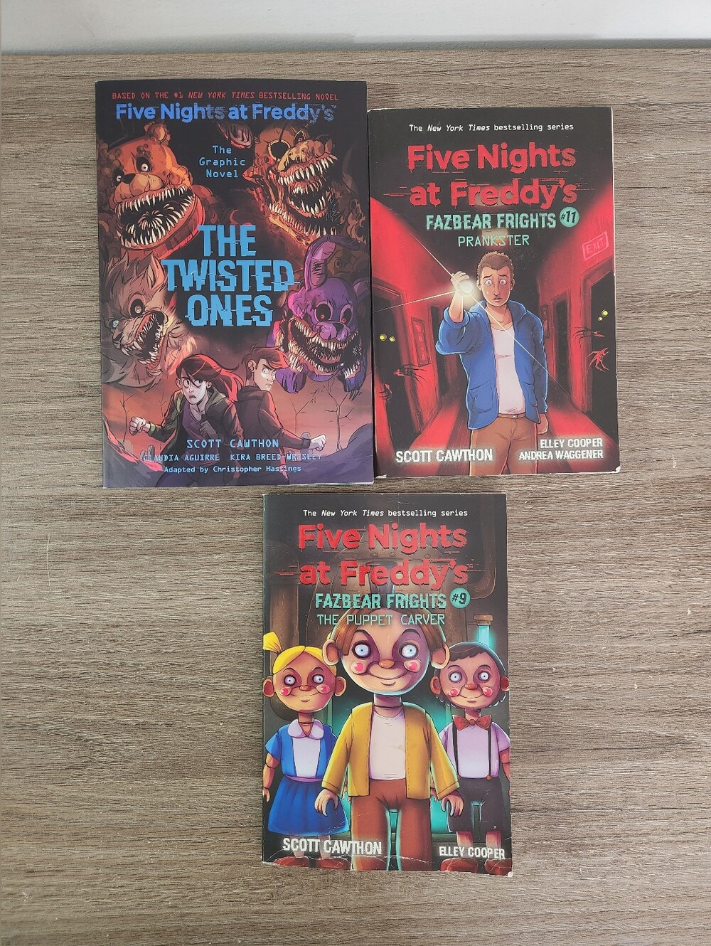 Five Nights At Freddy's Book Lot 3 Freddy Files Fazbear Frights #9 #11